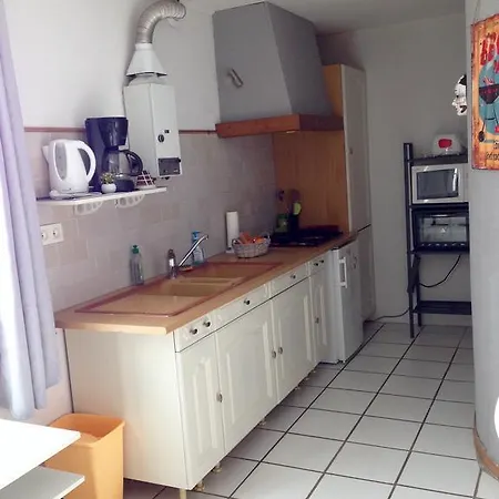 Les Ecureuils Apartment *